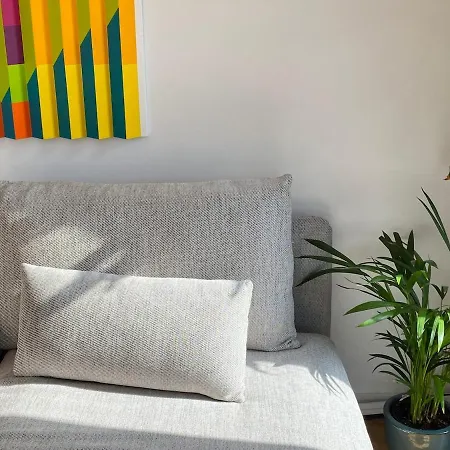 Apartamento Bright & Airy Designed Home, Balcony, 1 Min *